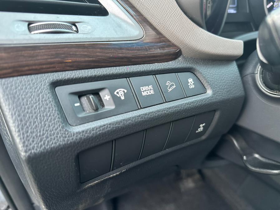 2019 Hyundai Santa Fe Xl SE AWD 4dr Crossover, available for sale in Irvington, New Jersey | Best Cars R Us. Irvington, New Jersey 2019 Hyundai Santa Fe Xl SE AWD 4dr Crossover, available for sale in Irvington, New Jersey | Best Cars R Us. Irvington, New Jersey