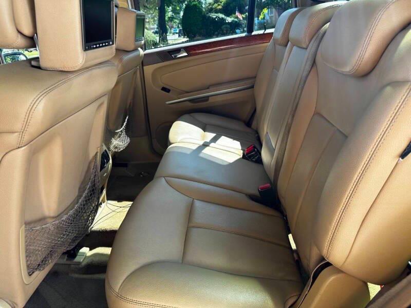 2008 Mercedes-benz Gl-class GL 450 4MATIC AWD 4dr SUV, available for sale in Hempstead, New York | VIP Auto Credit Express. Hempstead, New York 2008 Mercedes-benz Gl-class GL 450 4MATIC AWD 4dr SUV, available for sale in Hempstead, New York | VIP Auto Credit Express. Hempstead, New York