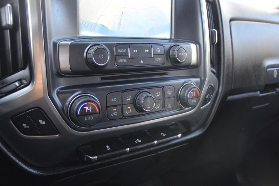 2018 Chevrolet Silverado 1500 4WD Crew Cab 143.5" LT w/2LT, available for sale in New Britain, Connecticut | Universal Motors LLC. New Britain, Connecticut 2018 Chevrolet Silverado 1500 4WD Crew Cab 143.5" LT w/2LT, available for sale in New Britain, Connecticut | Universal Motors LLC. New Britain, Connecticut
