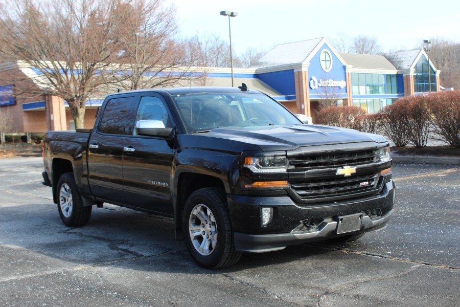 2018 Chevrolet Silverado 1500 4WD Crew Cab 143.5" LT w/2LT, available for sale in New Britain, Connecticut | Universal Motors LLC. New Britain, Connecticut 2018 Chevrolet Silverado 1500 4WD Crew Cab 143.5" LT w/2LT, available for sale in New Britain, Connecticut | Universal Motors LLC. New Britain, Connecticut