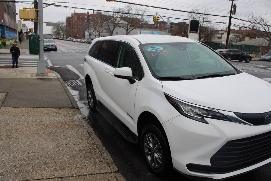 2023 Toyota Sienna LE FWD 8-Passenger (Natl), available for sale in BROOKLYN, New York | Deals on Wheels International Auto. BROOKLYN, New York 2023 Toyota Sienna LE FWD 8-Passenger (Natl), available for sale in BROOKLYN, New York | Deals on Wheels International Auto. BROOKLYN, New York