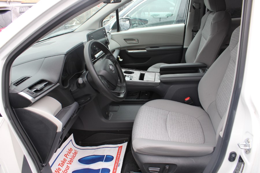 2023 Toyota Sienna LE FWD 8-Passenger (Natl), available for sale in BROOKLYN, New York | Deals on Wheels International Auto. BROOKLYN, New York 2023 Toyota Sienna LE FWD 8-Passenger (Natl), available for sale in BROOKLYN, New York | Deals on Wheels International Auto. BROOKLYN, New York