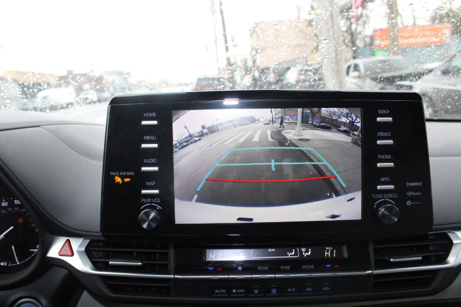 2023 Toyota Sienna LE FWD 8-Passenger (Natl), available for sale in BROOKLYN, New York | Deals on Wheels International Auto. BROOKLYN, New York 2023 Toyota Sienna LE FWD 8-Passenger (Natl), available for sale in BROOKLYN, New York | Deals on Wheels International Auto. BROOKLYN, New York