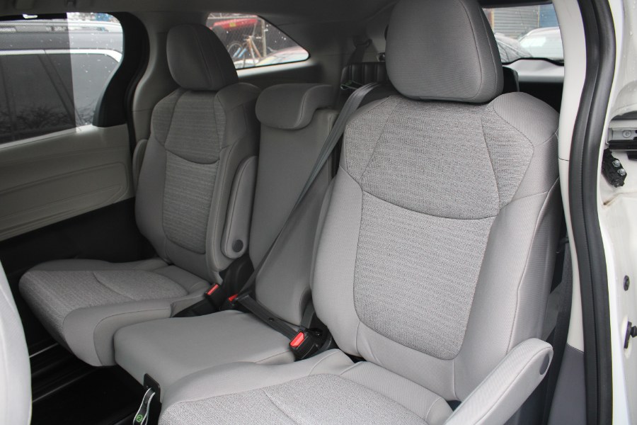 2023 Toyota Sienna LE FWD 8-Passenger (Natl), available for sale in BROOKLYN, New York | Deals on Wheels International Auto. BROOKLYN, New York 2023 Toyota Sienna LE FWD 8-Passenger (Natl), available for sale in BROOKLYN, New York | Deals on Wheels International Auto. BROOKLYN, New York