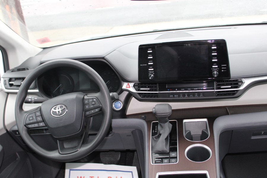 2023 Toyota Sienna LE FWD 8-Passenger (Natl), available for sale in BROOKLYN, New York | Deals on Wheels International Auto. BROOKLYN, New York 2023 Toyota Sienna LE FWD 8-Passenger (Natl), available for sale in BROOKLYN, New York | Deals on Wheels International Auto. BROOKLYN, New York