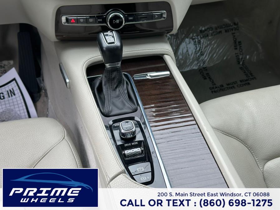 2016 Volvo XC90 AWD 4dr T6 Momentum, available for sale in East Windsor, Connecticut | Prime Wheels. East Windsor, Connecticut 2016 Volvo XC90 AWD 4dr T6 Momentum, available for sale in East Windsor, Connecticut | Prime Wheels. East Windsor, Connecticut