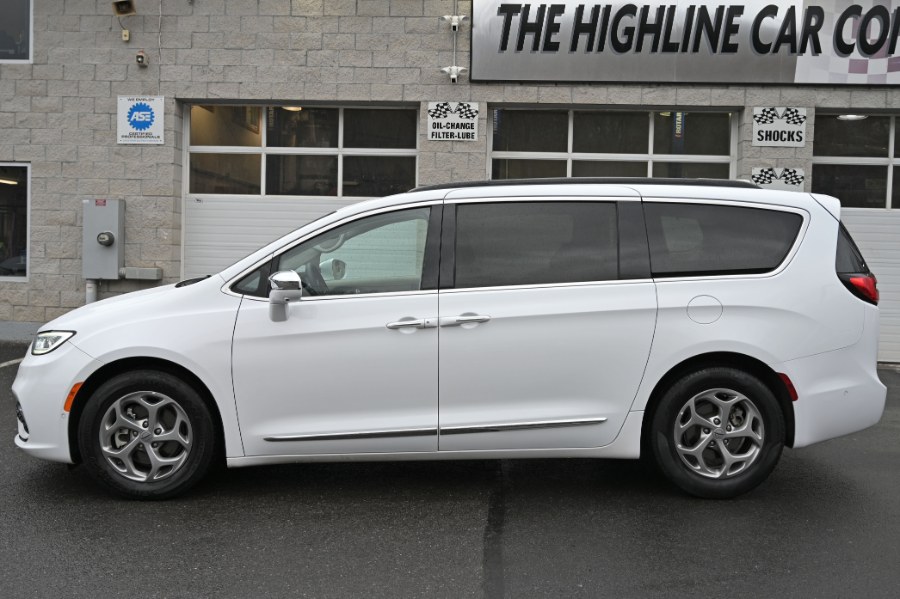 2022 Chrysler Pacifica Limited, available for sale in Waterbury, Connecticut | Highline Car Connection. Waterbury, Connecticut 2022 Chrysler Pacifica Limited, available for sale in Waterbury, Connecticut | Highline Car Connection. Waterbury, Connecticut