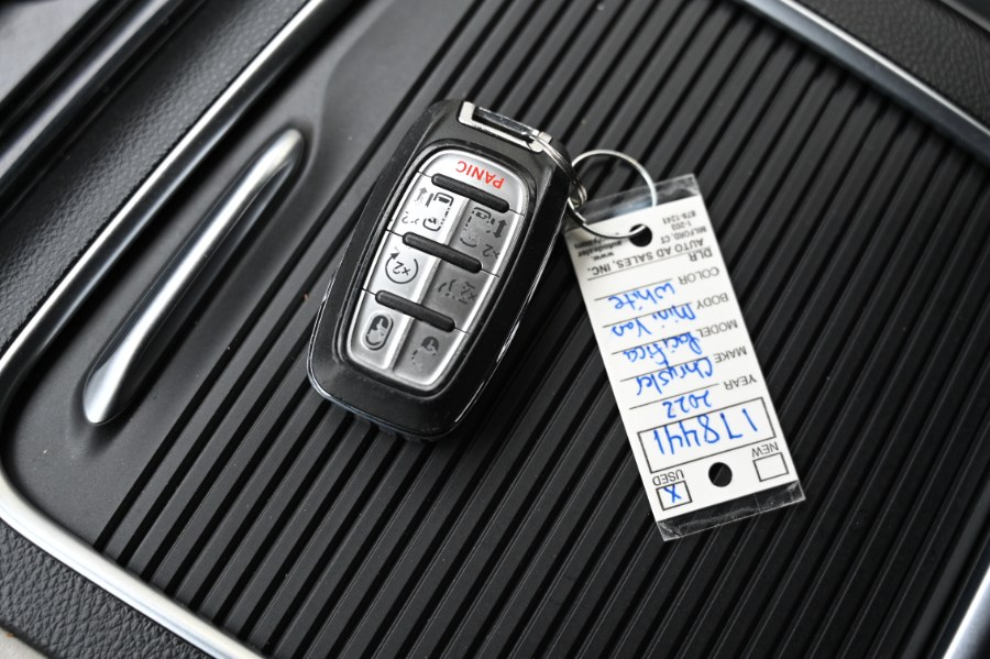2022 Chrysler Pacifica Limited, available for sale in Waterbury, Connecticut | Highline Car Connection. Waterbury, Connecticut 2022 Chrysler Pacifica Limited, available for sale in Waterbury, Connecticut | Highline Car Connection. Waterbury, Connecticut