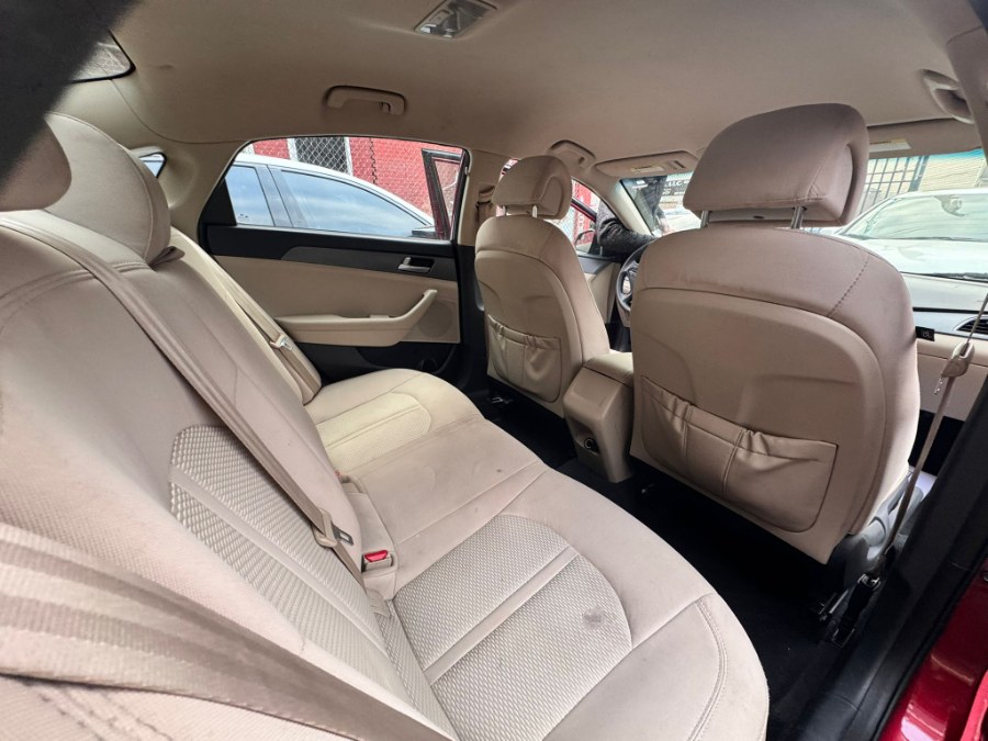 2015 Hyundai Sonata 4dr Sdn 2.4L SE, available for sale in Paterson, New Jersey | MFG Prestige Auto Group. Paterson, New Jersey 2015 Hyundai Sonata 4dr Sdn 2.4L SE, available for sale in Paterson, New Jersey | MFG Prestige Auto Group. Paterson, New Jersey