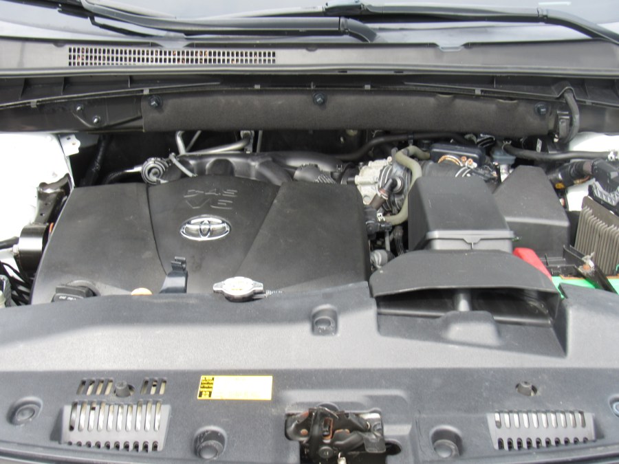 2019 Toyota Highlander XLE V6 AWD (Natl), available for sale in San Francisco de Macoris Rd, Dominican Republic | Hilario Auto Import. San Francisco de Macoris Rd, Dominican Republic 2019 Toyota Highlander XLE V6 AWD (Natl), available for sale in San Francisco de Macoris Rd, Dominican Republic | Hilario Auto Import. San Francisco de Macoris Rd, Dominican Republic