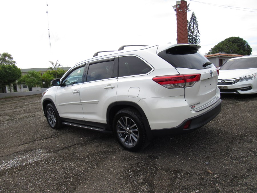 2019 Toyota Highlander XLE V6 AWD (Natl), available for sale in San Francisco de Macoris Rd, Dominican Republic | Hilario Auto Import. San Francisco de Macoris Rd, Dominican Republic 2019 Toyota Highlander XLE V6 AWD (Natl), available for sale in San Francisco de Macoris Rd, Dominican Republic | Hilario Auto Import. San Francisco de Macoris Rd, Dominican Republic