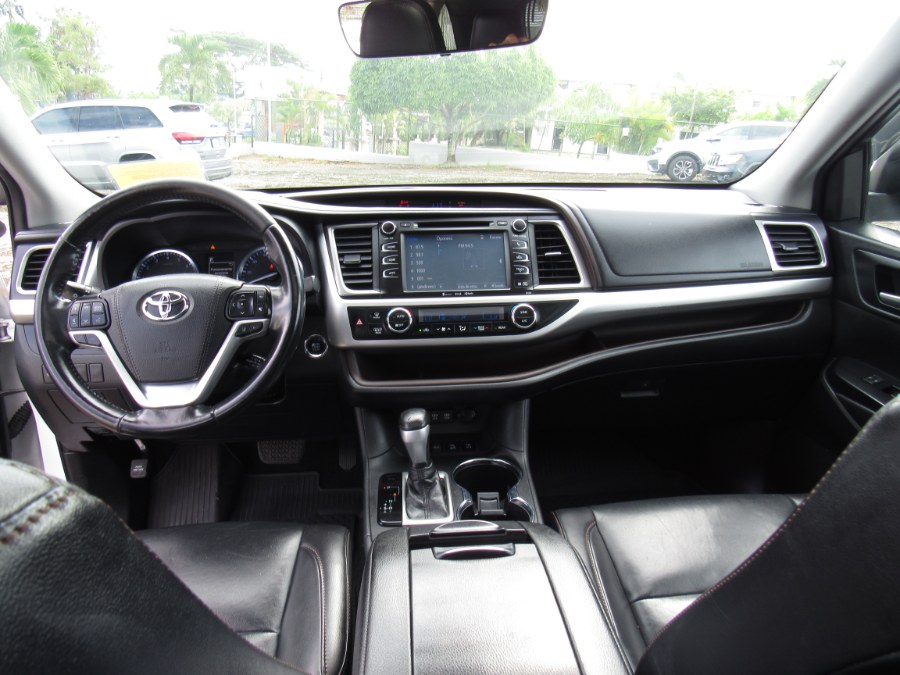 2019 Toyota Highlander XLE V6 AWD (Natl), available for sale in San Francisco de Macoris Rd, Dominican Republic | Hilario Auto Import. San Francisco de Macoris Rd, Dominican Republic 2019 Toyota Highlander XLE V6 AWD (Natl), available for sale in San Francisco de Macoris Rd, Dominican Republic | Hilario Auto Import. San Francisco de Macoris Rd, Dominican Republic