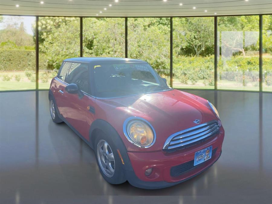 Used 2011 MINI Cooper Hardtop in Yonkers, New York | Automax of Yonkers LLC.. Yonkers, New York