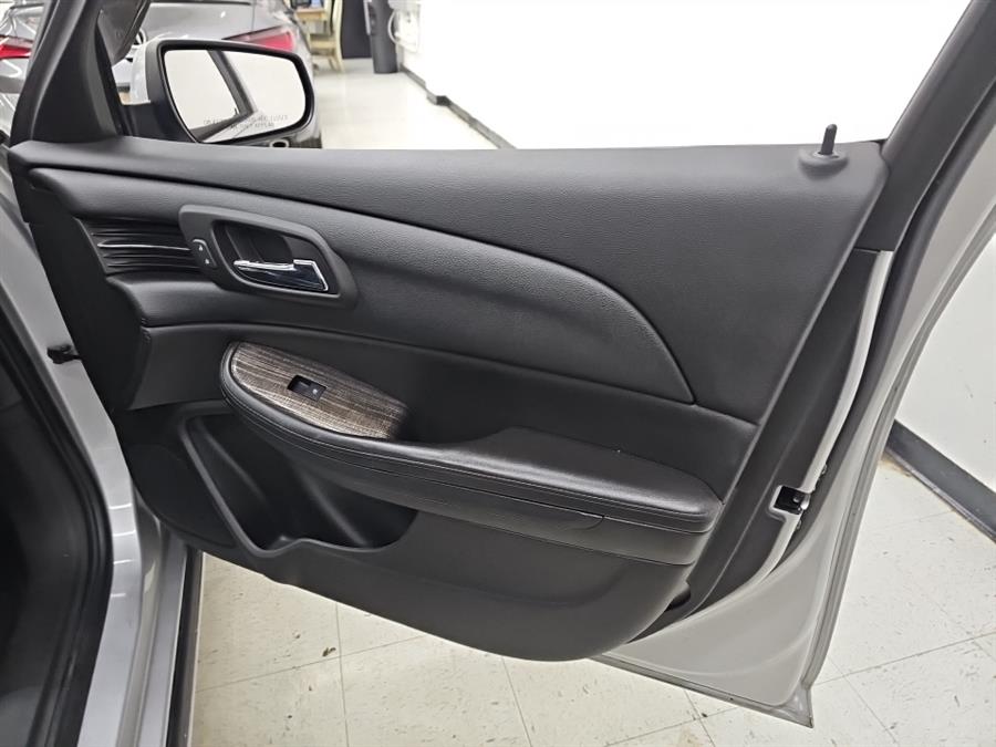 2014 Chevrolet Malibu 4dr Sdn LT w/1LT, available for sale in West Haven, Connecticut | Auto Fair Inc.. West Haven, Connecticut 2014 Chevrolet Malibu 4dr Sdn LT w/1LT, available for sale in West Haven, Connecticut | Auto Fair Inc.. West Haven, Connecticut