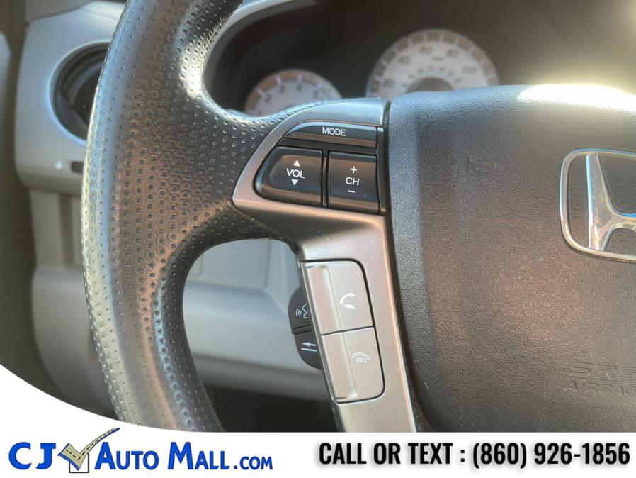 2012 Honda Pilot 4WD 4dr EX, available for sale in Bristol, Connecticut | CJ Auto Mall. Bristol, Connecticut 2012 Honda Pilot 4WD 4dr EX, available for sale in Bristol, Connecticut | CJ Auto Mall. Bristol, Connecticut