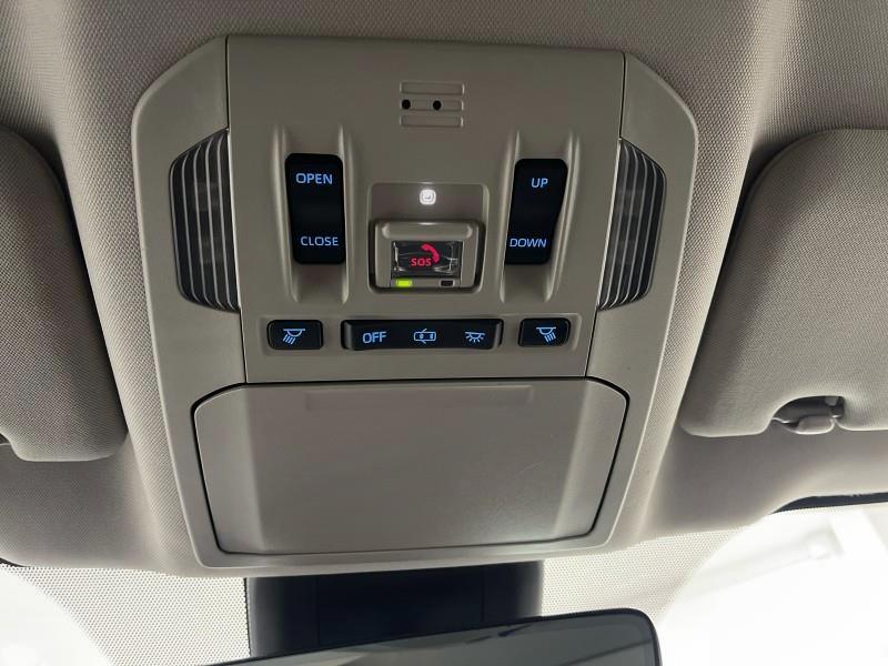2021 Toyota Highlande Awd XLE, available for sale in Maple Shade, New Jersey | Car Revolution. Maple Shade, New Jersey 2021 Toyota Highlande Awd XLE, available for sale in Maple Shade, New Jersey | Car Revolution. Maple Shade, New Jersey