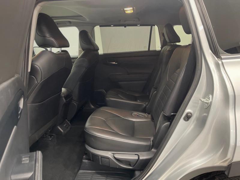 2021 Toyota Highlande Awd XLE, available for sale in Maple Shade, New Jersey | Car Revolution. Maple Shade, New Jersey 2021 Toyota Highlande Awd XLE, available for sale in Maple Shade, New Jersey | Car Revolution. Maple Shade, New Jersey