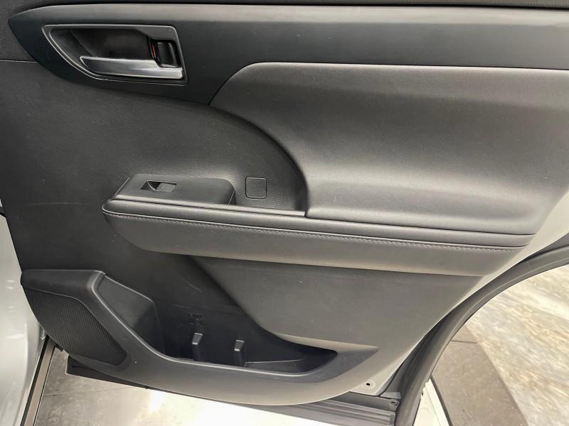 2021 Toyota Highlande Awd XLE, available for sale in Maple Shade, New Jersey | Car Revolution. Maple Shade, New Jersey 2021 Toyota Highlande Awd XLE, available for sale in Maple Shade, New Jersey | Car Revolution. Maple Shade, New Jersey