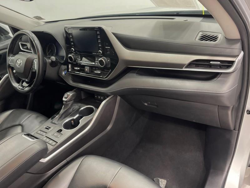 2021 Toyota Highlande Awd XLE, available for sale in Maple Shade, New Jersey | Car Revolution. Maple Shade, New Jersey 2021 Toyota Highlande Awd XLE, available for sale in Maple Shade, New Jersey | Car Revolution. Maple Shade, New Jersey