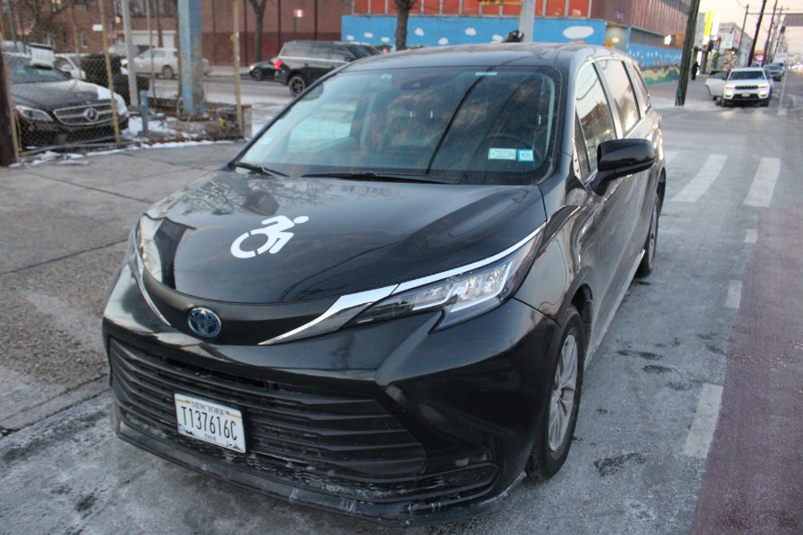 2023 Toyota Sienna LE FWD 8-Passenger (Natl), available for sale in BROOKLYN, New York | Deals on Wheels International Auto. BROOKLYN, New York 2023 Toyota Sienna LE FWD 8-Passenger (Natl), available for sale in BROOKLYN, New York | Deals on Wheels International Auto. BROOKLYN, New York