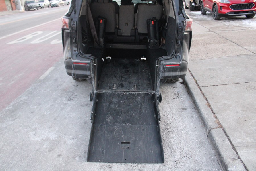 2023 Toyota Sienna LE FWD 8-Passenger (Natl), available for sale in BROOKLYN, New York | Deals on Wheels International Auto. BROOKLYN, New York 2023 Toyota Sienna LE FWD 8-Passenger (Natl), available for sale in BROOKLYN, New York | Deals on Wheels International Auto. BROOKLYN, New York