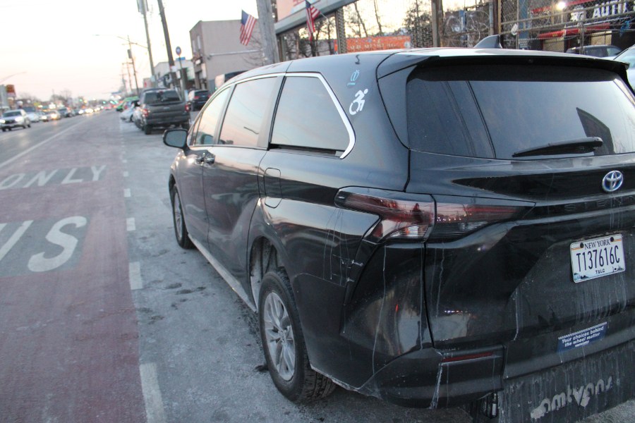 2023 Toyota Sienna LE FWD 8-Passenger (Natl), available for sale in BROOKLYN, New York | Deals on Wheels International Auto. BROOKLYN, New York 2023 Toyota Sienna LE FWD 8-Passenger (Natl), available for sale in BROOKLYN, New York | Deals on Wheels International Auto. BROOKLYN, New York