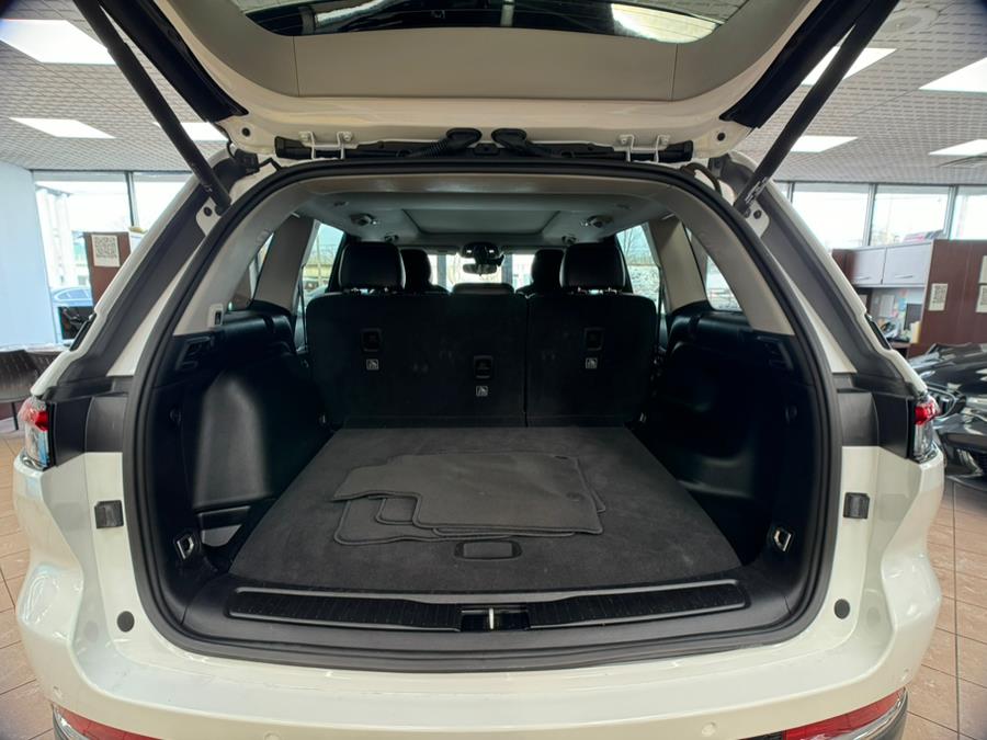 2023 Jeep Grand Cherokee Limited 4x4, available for sale in Massapequa Park, New York | Power Motors East. Massapequa Park, New York 2023 Jeep Grand Cherokee Limited 4x4, available for sale in Massapequa Park, New York | Power Motors East. Massapequa Park, New York