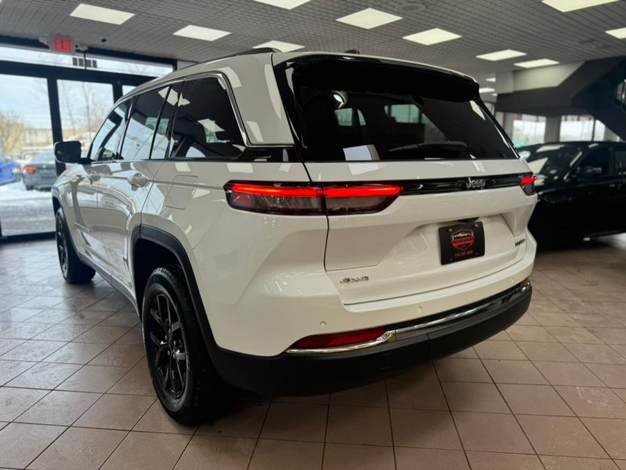 2023 Jeep Grand Cherokee Limited 4x4, available for sale in Massapequa Park, New York | Power Motors East. Massapequa Park, New York 2023 Jeep Grand Cherokee Limited 4x4, available for sale in Massapequa Park, New York | Power Motors East. Massapequa Park, New York