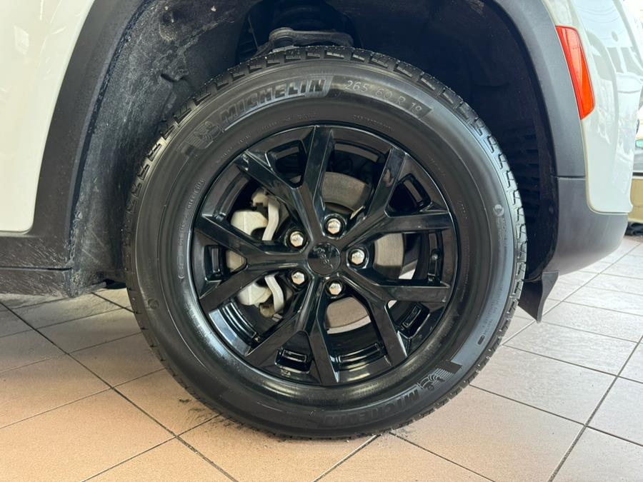 2023 Jeep Grand Cherokee Limited 4x4, available for sale in Massapequa Park, New York | Power Motors East. Massapequa Park, New York 2023 Jeep Grand Cherokee Limited 4x4, available for sale in Massapequa Park, New York | Power Motors East. Massapequa Park, New York
