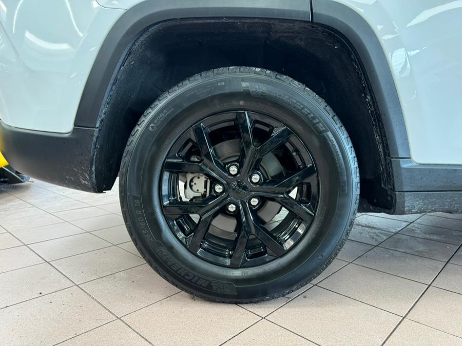 2023 Jeep Grand Cherokee Limited 4x4, available for sale in Massapequa Park, New York | Power Motors East. Massapequa Park, New York 2023 Jeep Grand Cherokee Limited 4x4, available for sale in Massapequa Park, New York | Power Motors East. Massapequa Park, New York