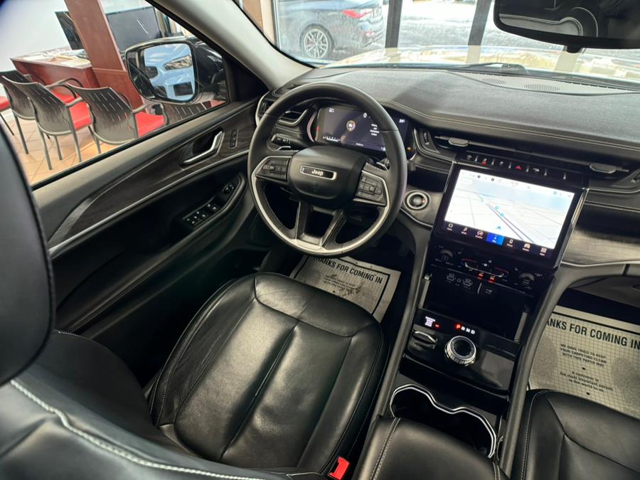 2023 Jeep Grand Cherokee Limited 4x4, available for sale in Massapequa Park, New York | Power Motors East. Massapequa Park, New York 2023 Jeep Grand Cherokee Limited 4x4, available for sale in Massapequa Park, New York | Power Motors East. Massapequa Park, New York