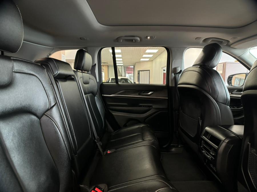 2023 Jeep Grand Cherokee Limited 4x4, available for sale in Massapequa Park, New York | Power Motors East. Massapequa Park, New York 2023 Jeep Grand Cherokee Limited 4x4, available for sale in Massapequa Park, New York | Power Motors East. Massapequa Park, New York