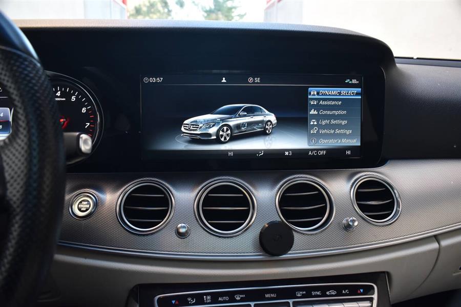 2017 Mercedes-benz E-class E 300 4MATIC AWD 4dr Sedan, available for sale in Great Neck, New York | Camy Cars. Great Neck, New York 2017 Mercedes-benz E-class E 300 4MATIC AWD 4dr Sedan, available for sale in Great Neck, New York | Camy Cars. Great Neck, New York