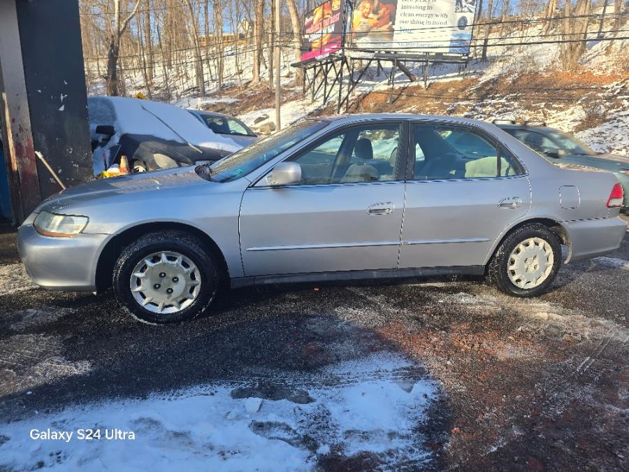 2002 Honda Accord Sdn LX Auto ULEV w/Side Airbags, available for sale in Bloomingdale, New Jersey | Bloomingdale Auto Group. Bloomingdale, New Jersey 2002 Honda Accord Sdn LX Auto ULEV w/Side Airbags, available for sale in Bloomingdale, New Jersey | Bloomingdale Auto Group. Bloomingdale, New Jersey
