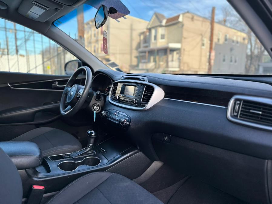 2017 Kia Sorento LX AWD, available for sale in Hasbrouck Heights, New Jersey | Muwan Motors. Hasbrouck Heights, New Jersey 2017 Kia Sorento LX AWD, available for sale in Hasbrouck Heights, New Jersey | Muwan Motors. Hasbrouck Heights, New Jersey