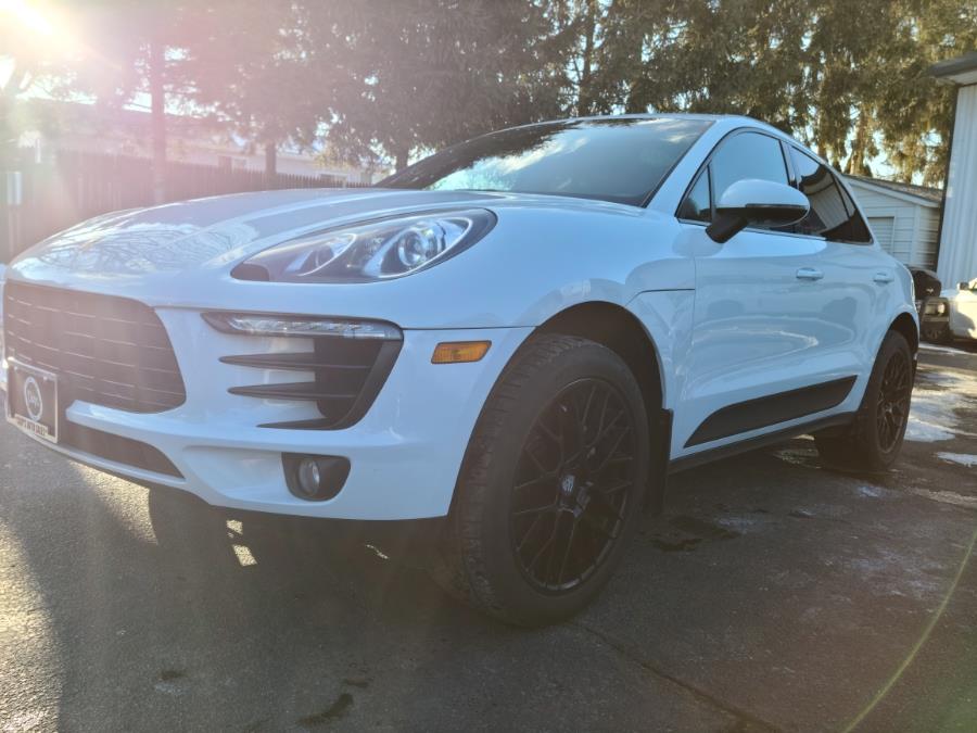 2016 Porsche Macan AWD 4dr S, available for sale in Milford, Connecticut | Chip's Auto Sales Inc. Milford, Connecticut