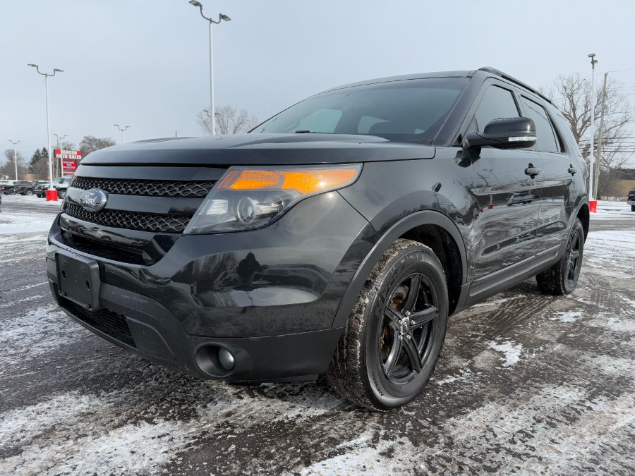 Used 2015 Ford Explorer in Ortonville, Michigan | Marsh Auto Sales LLC. Ortonville, Michigan