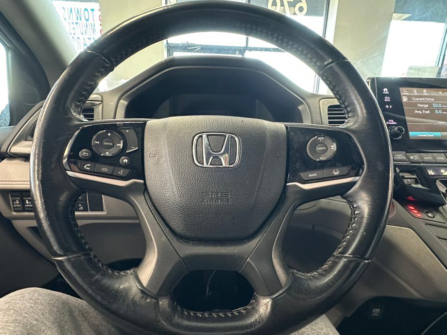 2019 Honda Odyssey EX-L w/Navi/RES Auto, available for sale in Inwood, New York | 5 Towns Drive. Inwood, New York 2019 Honda Odyssey EX-L w/Navi/RES Auto, available for sale in Inwood, New York | 5 Towns Drive. Inwood, New York