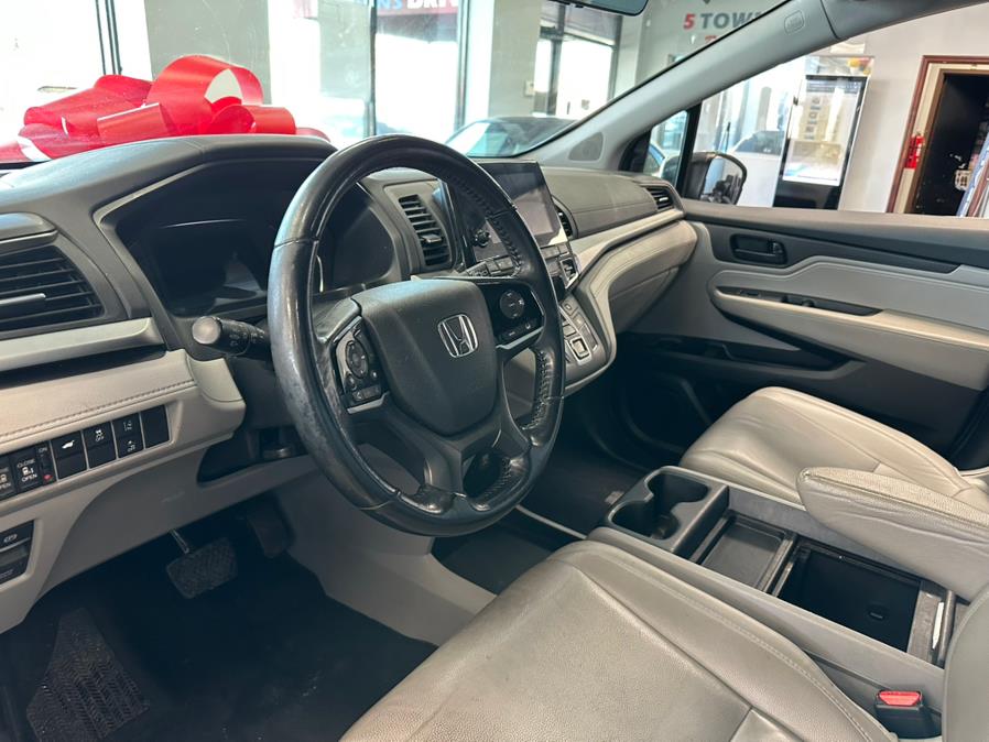 2019 Honda Odyssey EX-L w/Navi/RES Auto, available for sale in Inwood, New York | 5 Towns Drive. Inwood, New York 2019 Honda Odyssey EX-L w/Navi/RES Auto, available for sale in Inwood, New York | 5 Towns Drive. Inwood, New York