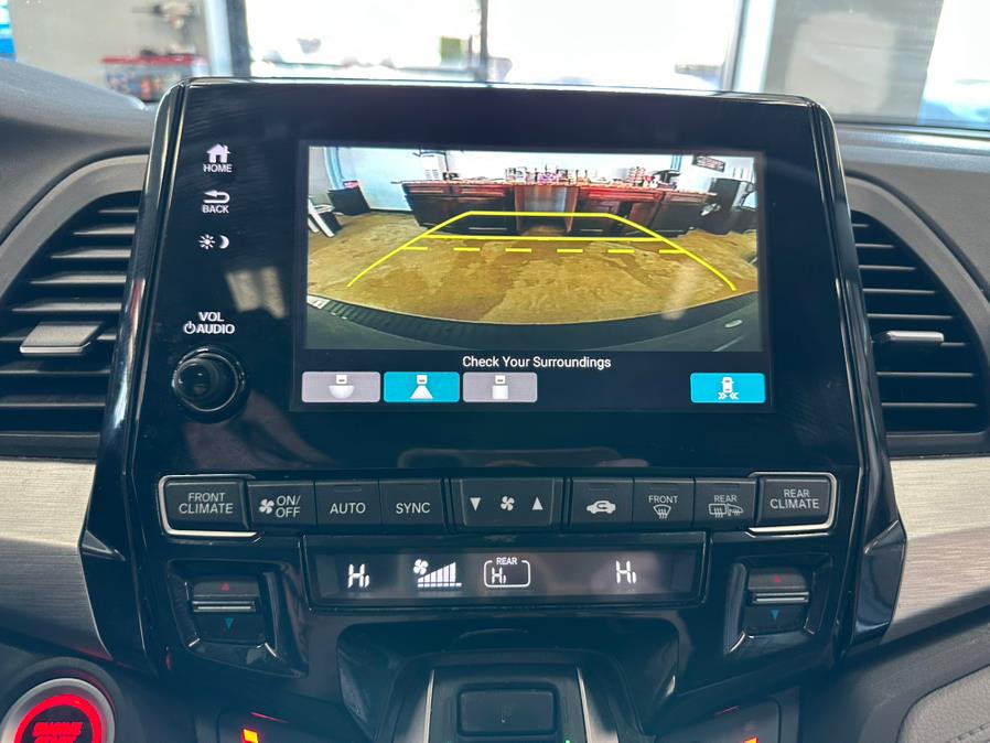 2019 Honda Odyssey EX-L w/Navi/RES Auto, available for sale in Inwood, New York | 5 Towns Drive. Inwood, New York 2019 Honda Odyssey EX-L w/Navi/RES Auto, available for sale in Inwood, New York | 5 Towns Drive. Inwood, New York