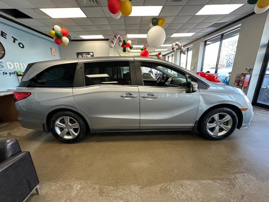 2019 Honda Odyssey EX-L w/Navi/RES Auto, available for sale in Inwood, New York | 5 Towns Drive. Inwood, New York 2019 Honda Odyssey EX-L w/Navi/RES Auto, available for sale in Inwood, New York | 5 Towns Drive. Inwood, New York