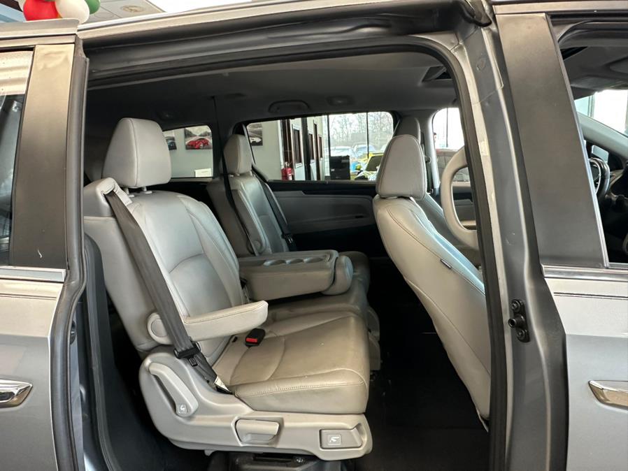 2019 Honda Odyssey EX-L w/Navi/RES Auto, available for sale in Inwood, New York | 5 Towns Drive. Inwood, New York 2019 Honda Odyssey EX-L w/Navi/RES Auto, available for sale in Inwood, New York | 5 Towns Drive. Inwood, New York