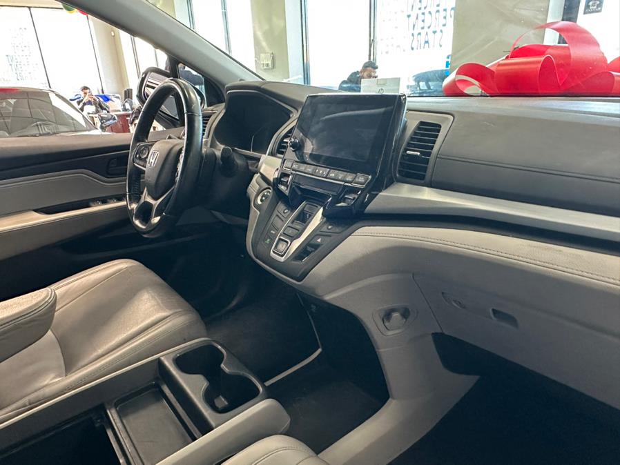 2019 Honda Odyssey EX-L w/Navi/RES Auto, available for sale in Inwood, New York | 5 Towns Drive. Inwood, New York 2019 Honda Odyssey EX-L w/Navi/RES Auto, available for sale in Inwood, New York | 5 Towns Drive. Inwood, New York