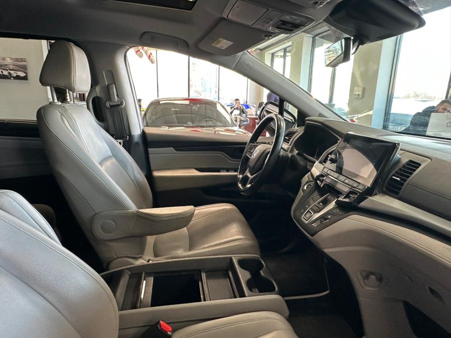 2019 Honda Odyssey EX-L w/Navi/RES Auto, available for sale in Inwood, New York | 5 Towns Drive. Inwood, New York 2019 Honda Odyssey EX-L w/Navi/RES Auto, available for sale in Inwood, New York | 5 Towns Drive. Inwood, New York