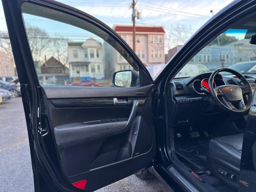 2013 Kia Sorento AWD 4dr V6 SX, available for sale in Hasbrouck Heights, New Jersey | Muwan Motors. Hasbrouck Heights, New Jersey 2013 Kia Sorento AWD 4dr V6 SX, available for sale in Hasbrouck Heights, New Jersey | Muwan Motors. Hasbrouck Heights, New Jersey