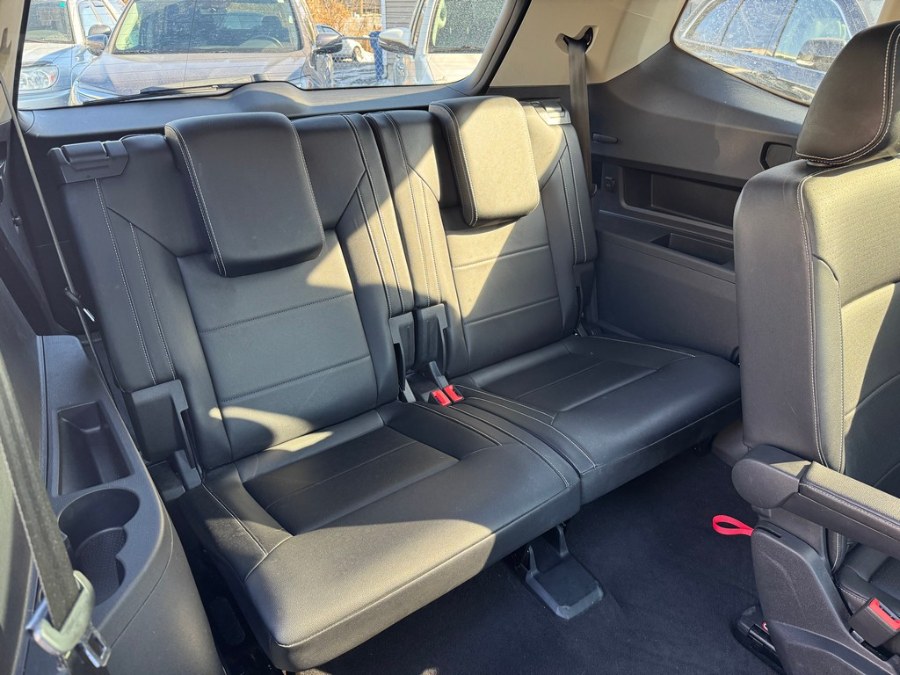 2021 Volkswagen Atlas 2021.5 3.6L V6 SE w/Technology 4MOTION, available for sale in West Springfield, Massachusetts | Union Street Auto Sales. West Springfield, Massachusetts 2021 Volkswagen Atlas 2021.5 3.6L V6 SE w/Technology 4MOTION, available for sale in West Springfield, Massachusetts | Union Street Auto Sales. West Springfield, Massachusetts