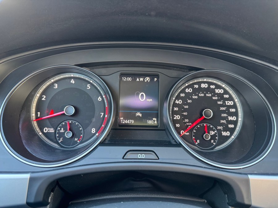 2021 Volkswagen Atlas 2021.5 3.6L V6 SE w/Technology 4MOTION, available for sale in West Springfield, Massachusetts | Union Street Auto Sales. West Springfield, Massachusetts 2021 Volkswagen Atlas 2021.5 3.6L V6 SE w/Technology 4MOTION, available for sale in West Springfield, Massachusetts | Union Street Auto Sales. West Springfield, Massachusetts