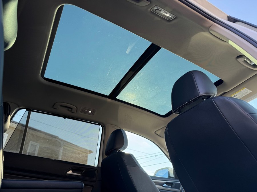 2021 Volkswagen Atlas 2021.5 3.6L V6 SE w/Technology 4MOTION, available for sale in West Springfield, Massachusetts | Union Street Auto Sales. West Springfield, Massachusetts 2021 Volkswagen Atlas 2021.5 3.6L V6 SE w/Technology 4MOTION, available for sale in West Springfield, Massachusetts | Union Street Auto Sales. West Springfield, Massachusetts