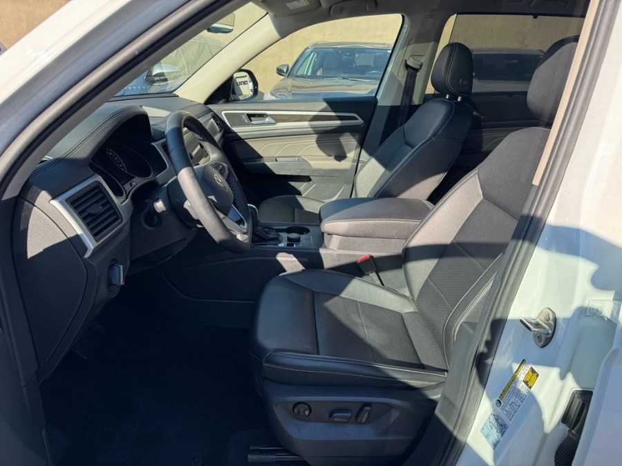 2021 Volkswagen Atlas 2021.5 3.6L V6 SE w/Technology 4MOTION, available for sale in West Springfield, Massachusetts | Union Street Auto Sales. West Springfield, Massachusetts 2021 Volkswagen Atlas 2021.5 3.6L V6 SE w/Technology 4MOTION, available for sale in West Springfield, Massachusetts | Union Street Auto Sales. West Springfield, Massachusetts