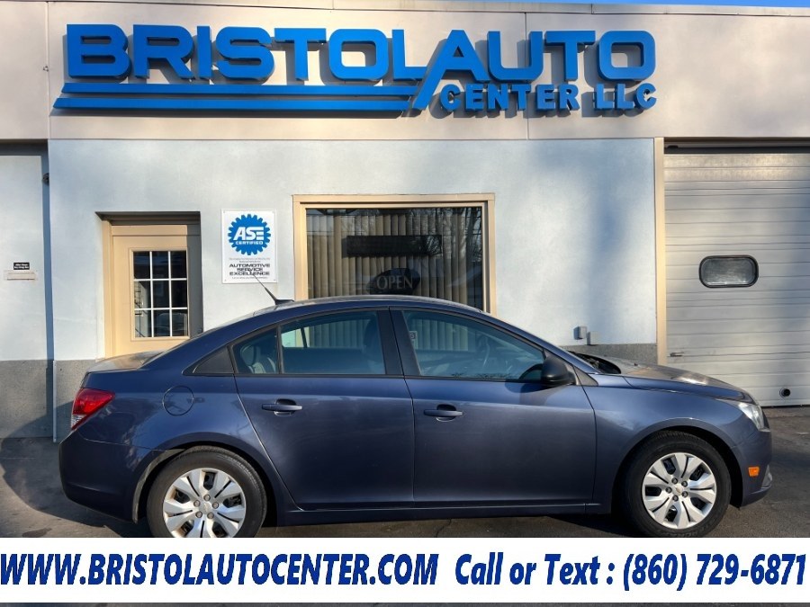 Used 2014 Chevrolet Cruze in Bristol, Connecticut | Bristol Auto Center LLC. Bristol, Connecticut